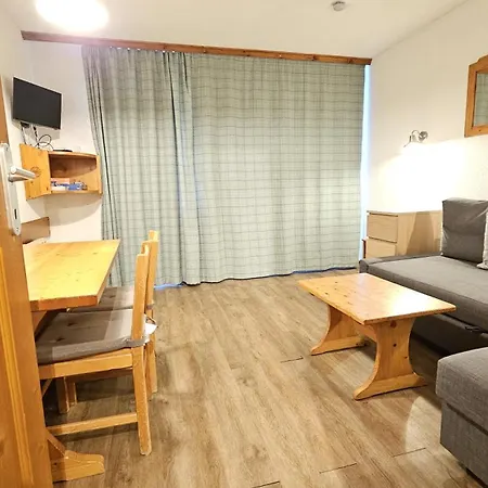 - Inout - 4 Beds Flat C-e18 Apartment