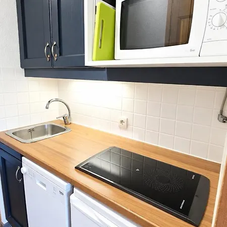 - Inout - 4 Beds Flat C-e18 Apartment