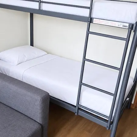 - Inout - 4 Beds Flat C-e18 *
