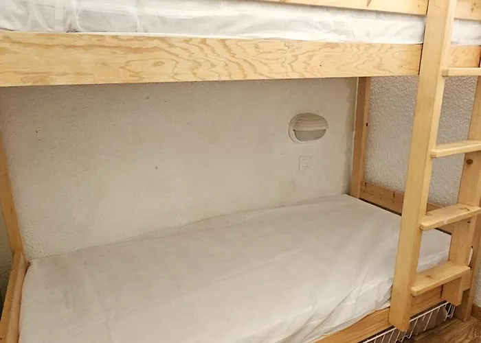 - Inout - 4 Beds Flat C-e18