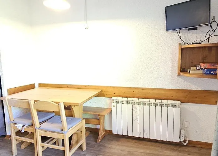 - Inout - 4 Beds Flat C-e18 Apartman *